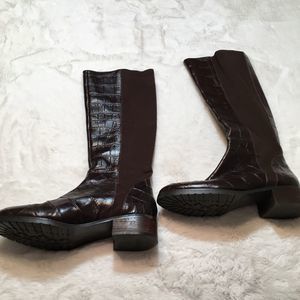 Donald Pliner Boxer boots size 7.5 M